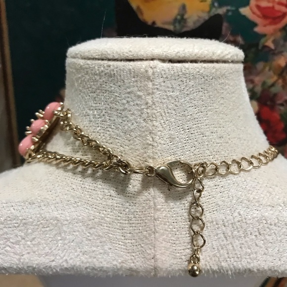 EUC Pink Stone Flower Choker Necklace - Picture 3 of 8